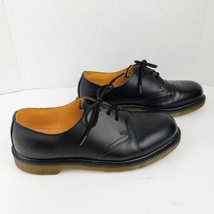 Dr Martens Industrial Royal Mail 
